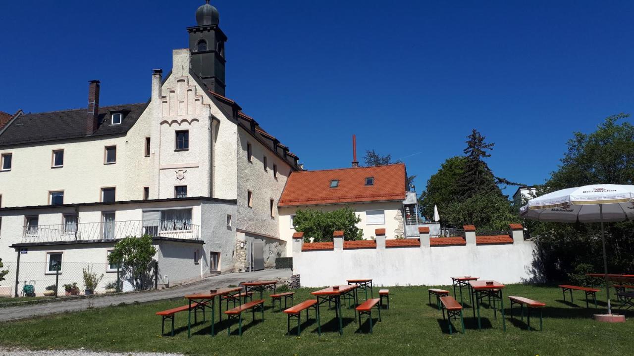 Schloss Weichs Zu Regensburg Mit 2Schlafzimmer Parkplatz Internet 75Qm Zentrum المظهر الخارجي الصورة